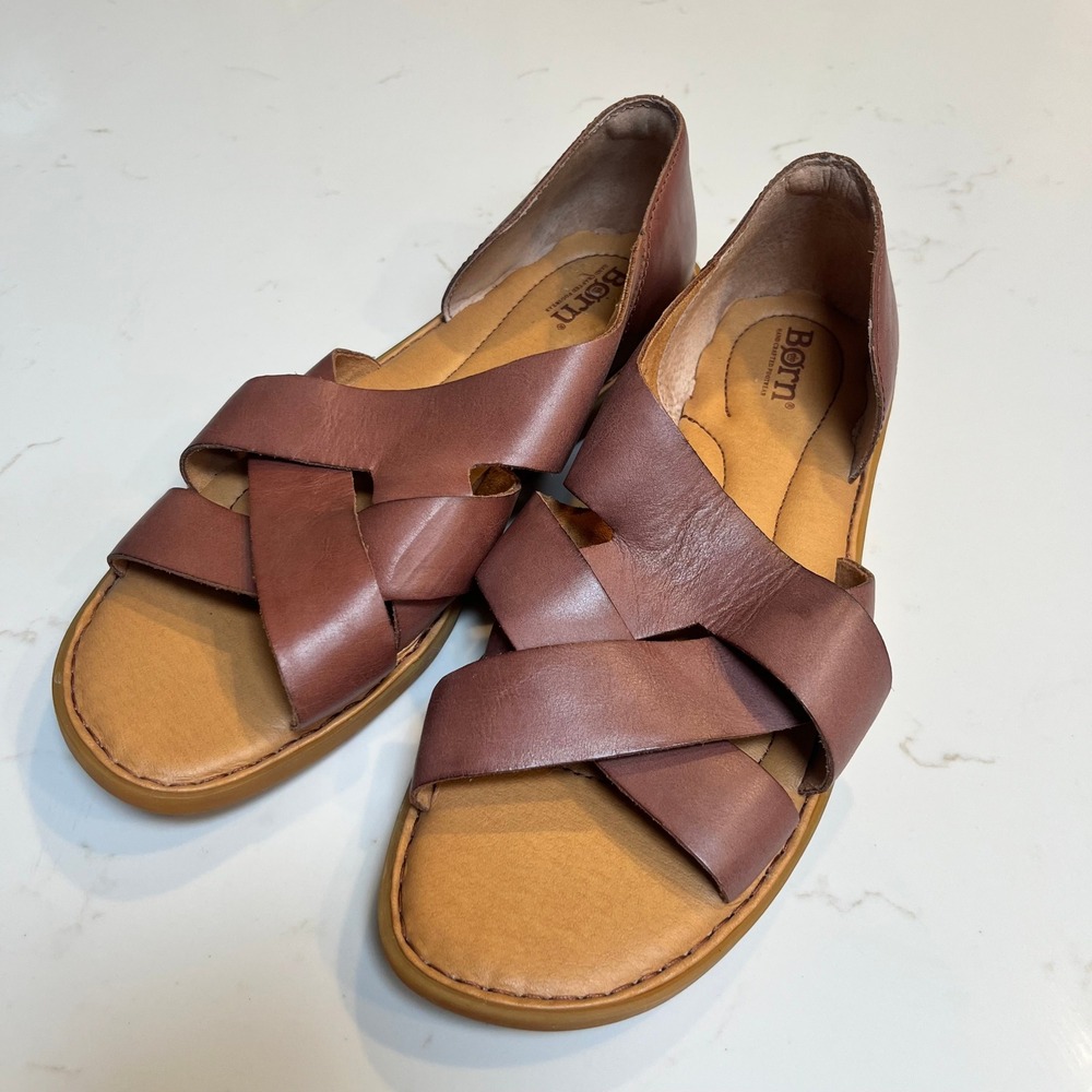 NWOB Born Brown Leather Crisscross Ithaca Flat Sandals Womens 10M BR0054906 - Picture 1 of 10